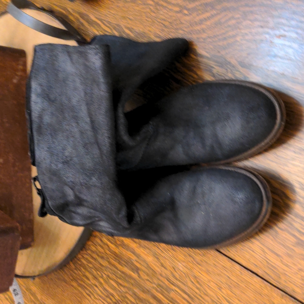 Diesel boots